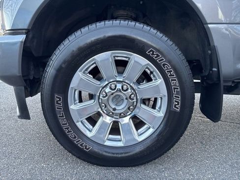 Used 2021 Ford F250 Platinum w/ FX4 Off-Road Package image 9