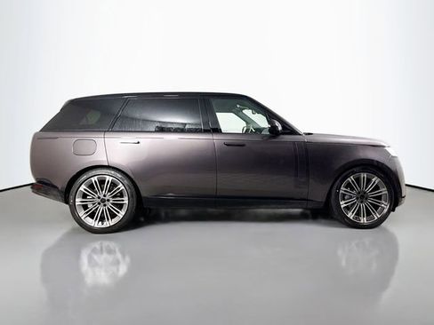 New 2026 Land Rover Range Rover Long Wheelbase SE AWD/4WD image 4