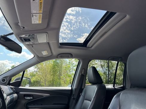 Used 2019 Honda Ridgeline RTL-T image 23