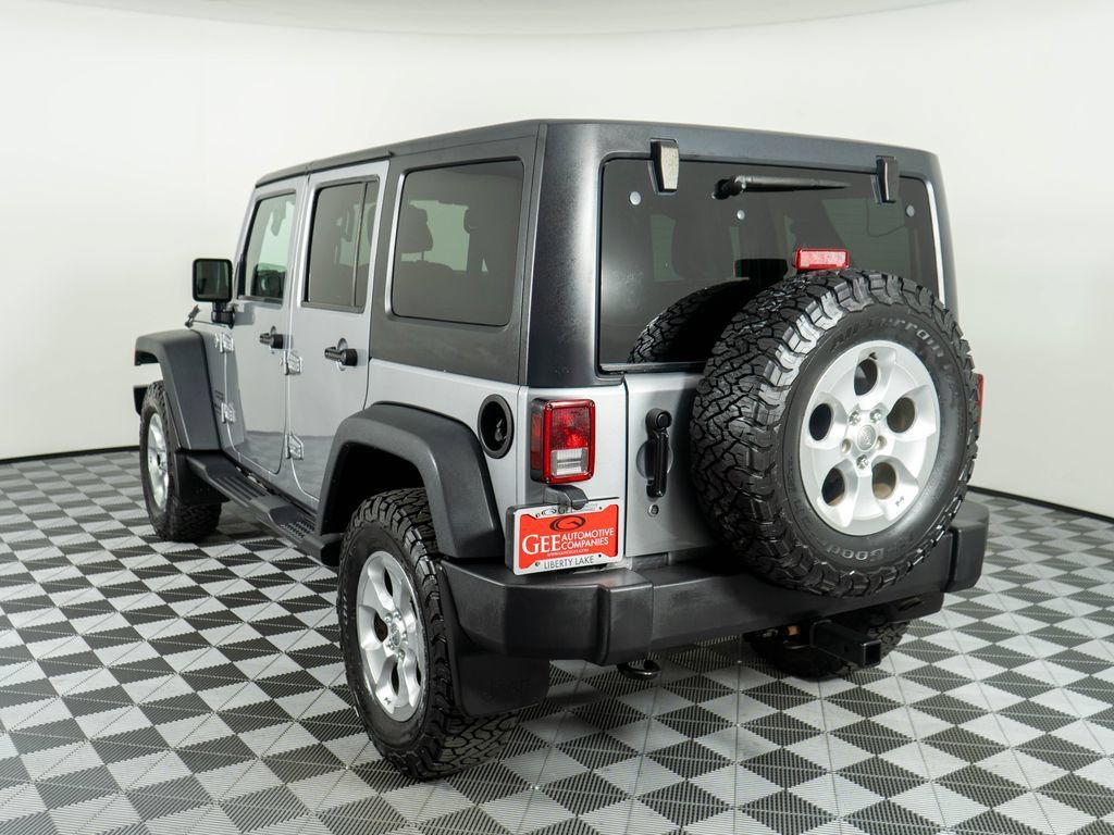 Used 2017 Jeep Wrangler Unlimited Sport w/ Quick Order Package 24S AWD/4WD image 4