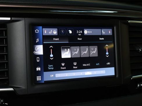 Used 2023 Chrysler Voyager LX FWD image 29