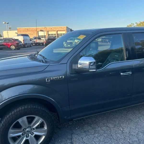Used 2019 Ford F150 Platinum w/ Equipment Group 701A Luxury AWD/4WD image 2