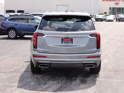 Used 2023 Cadillac XT6 Premium Luxury AWD/4WD image 6