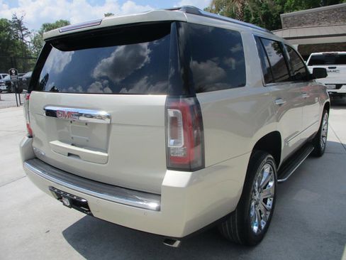Used 2015 GMC Yukon Denali w/ Open Road Package image 7