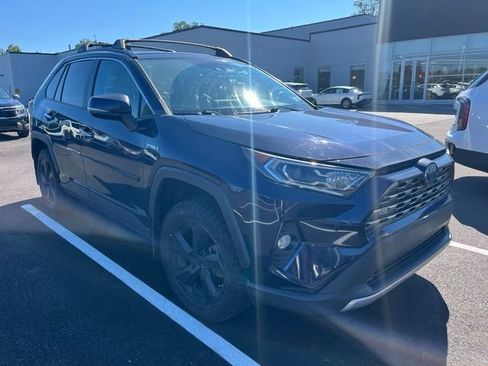 Used 2019 Toyota RAV4 Limited w/ Carpet Mat Package AWD/4WD image 2