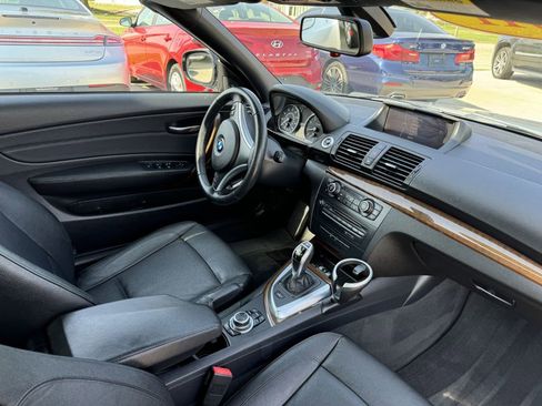 Used 2011 BMW 135i Convertible image 17