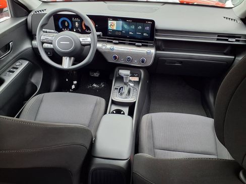 New 2026 Hyundai Kona SE image 7