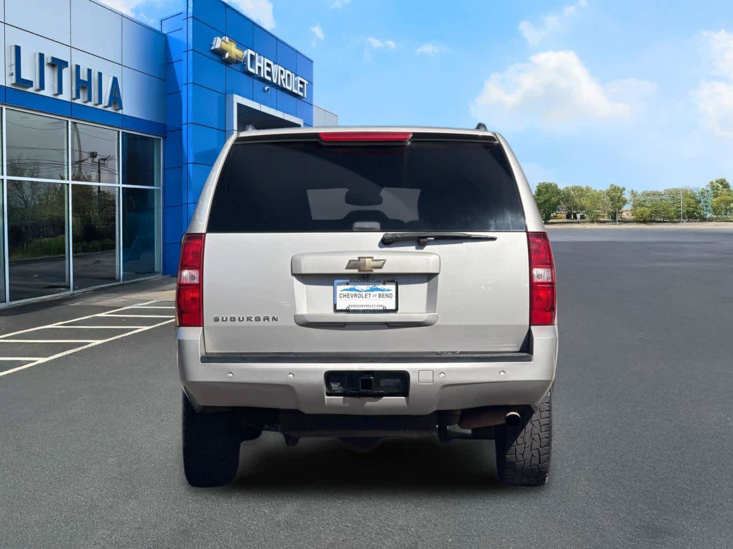 Used 2009 Chevrolet Suburban 2500 LT AWD/4WD image 7