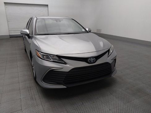 Used 2022 Toyota Camry LE image 14