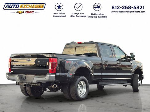 Used 2022 Ford F350 XLT w/ XLT Premium Package AWD/4WD image 3