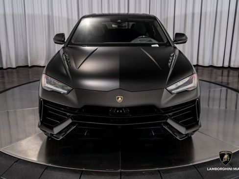 Used 2024 Lamborghini Urus S image 4