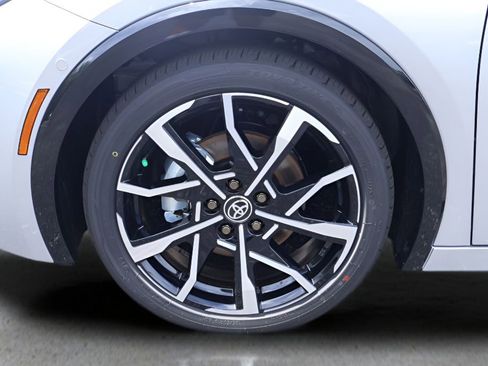 New 2026 Toyota Prius Plug-In Hybrid image 25