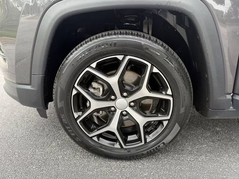 Used 2024 Jeep Compass Limited AWD/4WD image 39