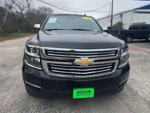 Used 2017 Chevrolet Suburban Premier image 3