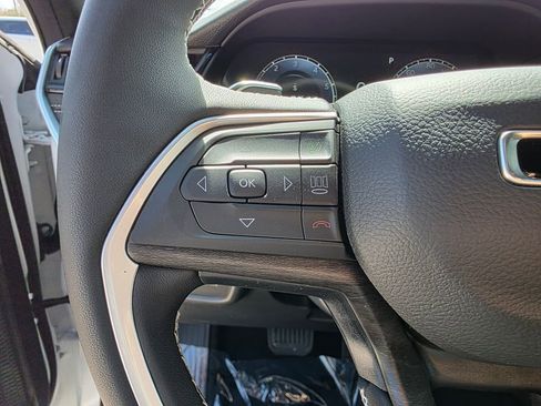 New 2026 Jeep Grand Cherokee Altitude RWD image 17