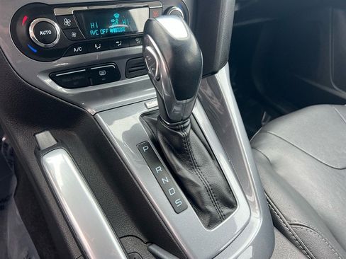 Used 2012 Ford Focus Titanium image 26