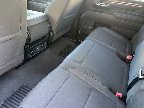 Used 2025 Chevrolet Silverado 2500 LT w/ Convenience Package image 14