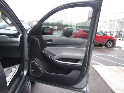 Used 2019 Chevrolet Tahoe LT image 9