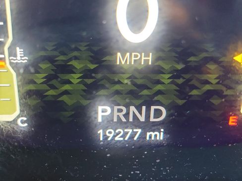 Used 2021 Jeep Wrangler Sport w/ Technology Group image 28