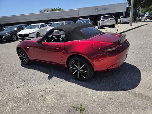 New 2026 MAZDA MX-5 Miata Grand Touring RWD image 9