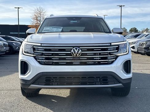 New 2026 Volkswagen Atlas SEL image 8