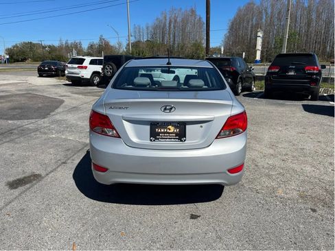 Used 2015 Hyundai Accent GLS image 6