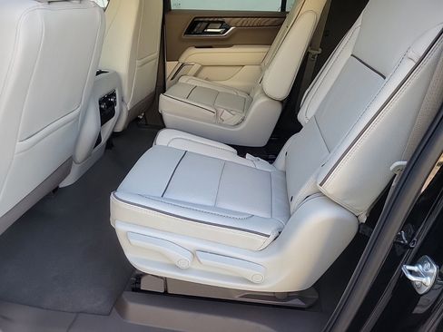 New 2026 GMC Yukon XL Denali w/ Sun & Power Step Package image 11