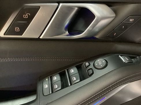 Used 2023 BMW X5 xDrive40i w/ Premium Package image 22