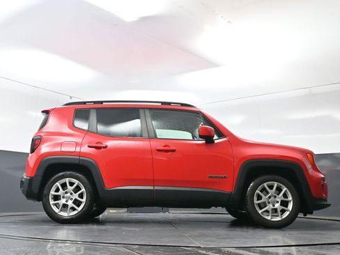 Used 2020 Jeep Renegade Latitude image 22