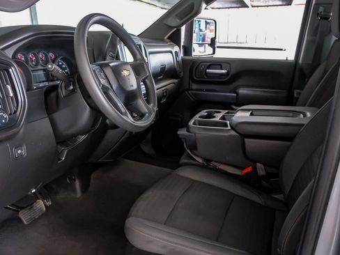 Used 2024 Chevrolet Silverado 2500 Custom w/ Custom Value Package AWD/4WD image 15