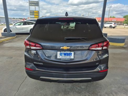 Used 2023 Chevrolet Equinox LT w/ LPO, Floor Liner Package FWD image 6