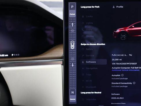 Used 2023 Tesla Model X image 6