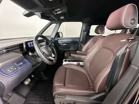 Used 2025 Volkswagen ID. Buzz Pro S RWD image 30