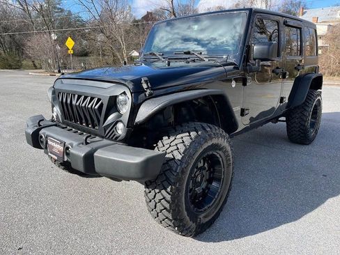 Used 2017 Jeep Wrangler Unlimited Sport w/ Quick Order Package 24S image 31