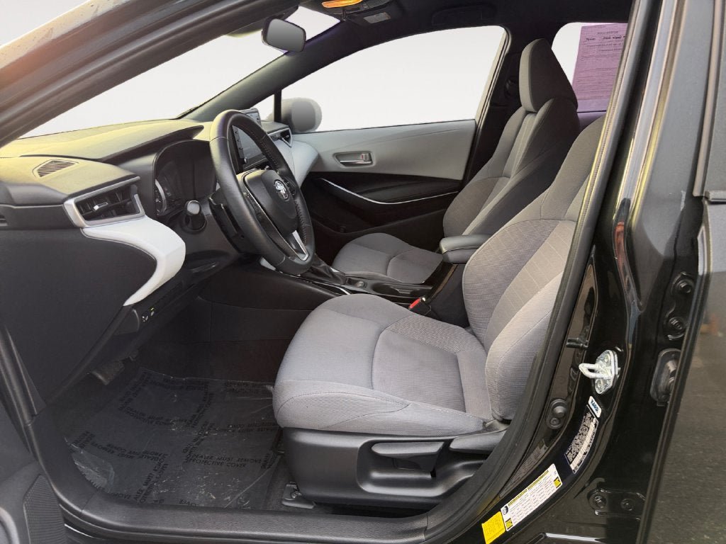 Used 2022 Toyota Corolla SE w/ Carpet Mat Package (TMS) FWD image 6