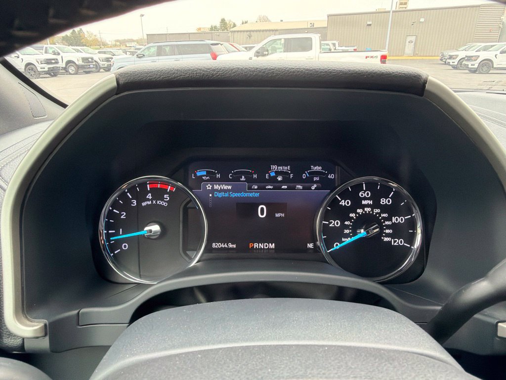 Certified 2022 Ford F250 Lariat w/ Black Appearance Pkg AWD/4WD image 16