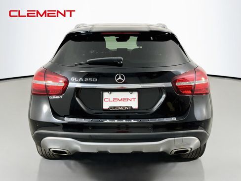 Used 2020 Mercedes-Benz GLA 250 w/ Premium Package image 8