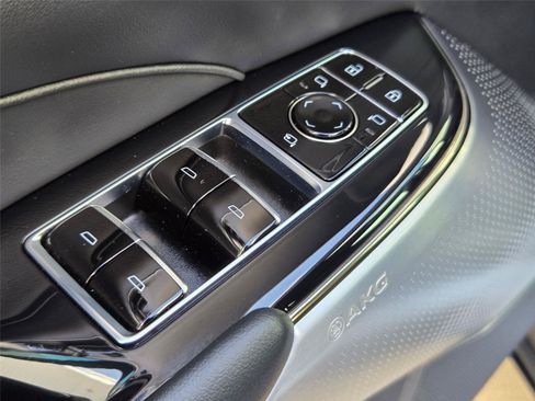 Used 2024 Cadillac Lyriq Sport RWD image 27