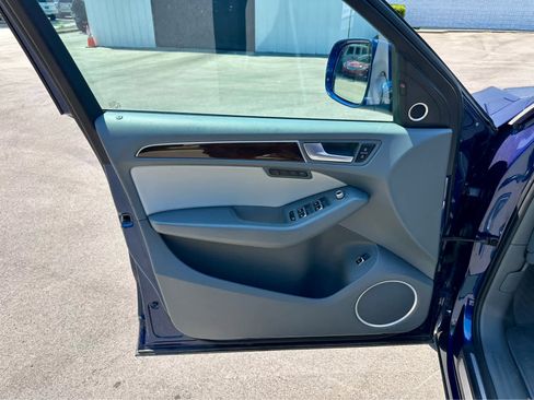 Used 2016 Audi Q5 2.0T Premium Plus w/ Technology Package image 11