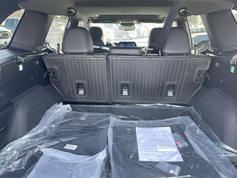 New 2026 Subaru Outback Limited XT image 27