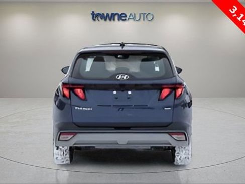 Used 2025 Hyundai Tucson SE image 4