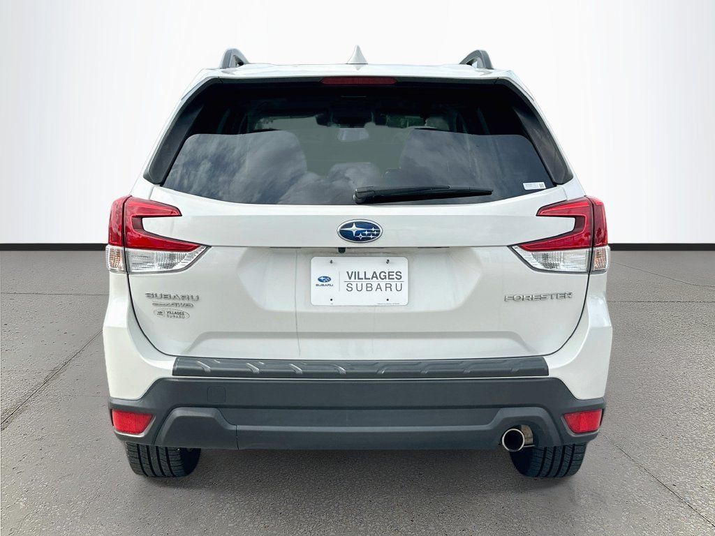 Used 2021 Subaru Forester Limited AWD/4WD image 6
