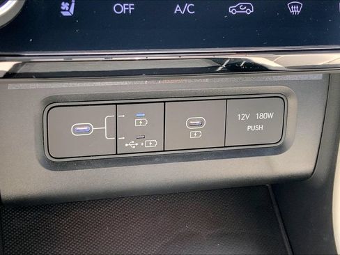 Used 2025 Hyundai Tucson Limited AWD/4WD image 15