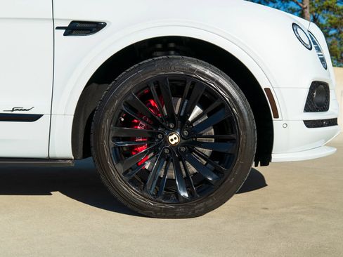 Used 2020 Bentley Bentayga Speed image 23