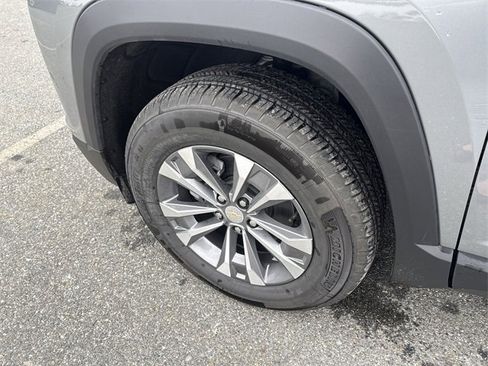 New 2026 Chevrolet Equinox LT image 34