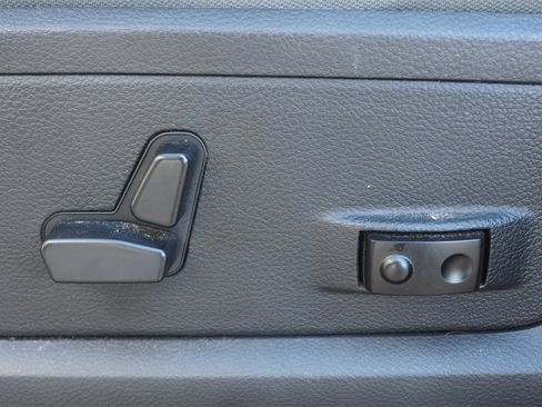 Used 2017 RAM 2500 Big Horn image 21