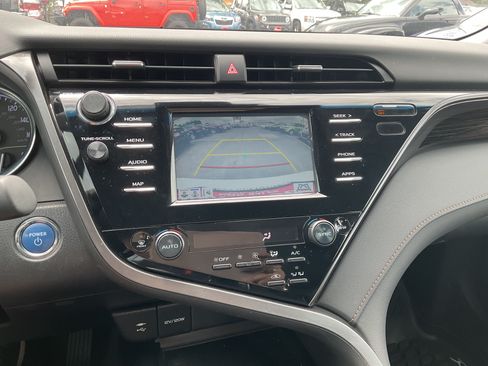 Used 2019 Toyota Camry LE w/ Fleet Convenience Package FWD image 15
