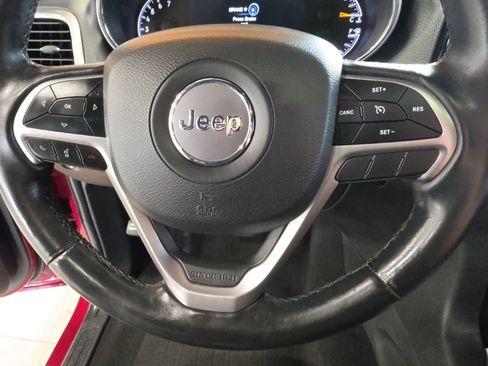 Used 2019 Jeep Grand Cherokee Altitude AWD/4WD image 22