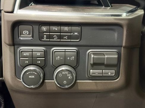 New 2026 Chevrolet Suburban LS w/ LPO, Dark Essentials Package image 37