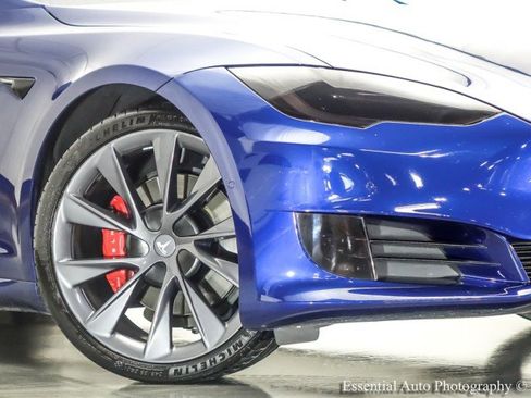 Used 2019 Tesla Model S Performance image 3